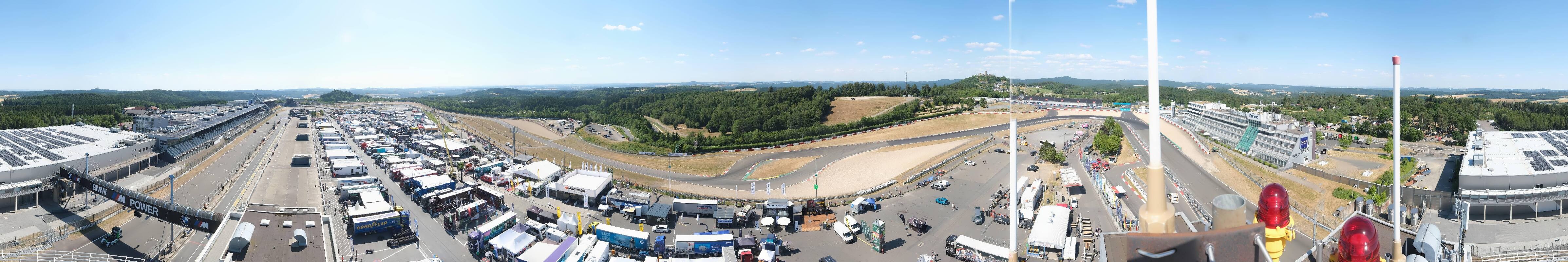 Archived image Webcam Nürburgring: Start/Finish line Grand Prix track