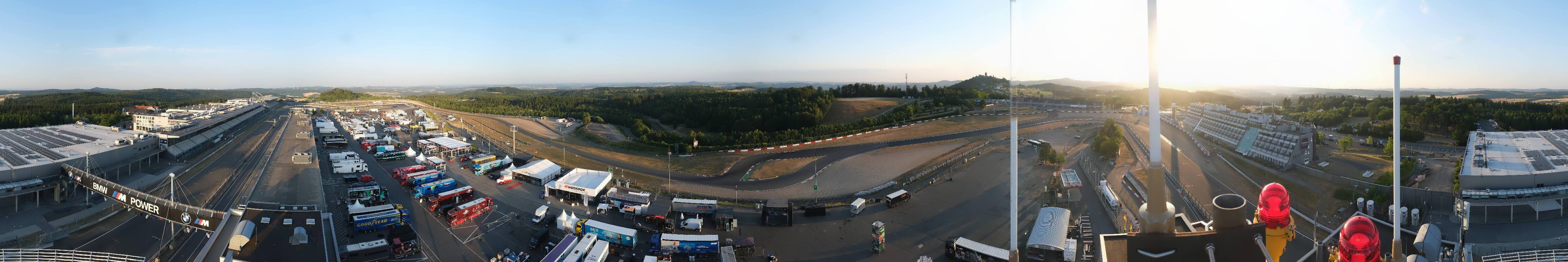 Archived image Webcam Nürburgring: Start/Finish line Grand Prix track