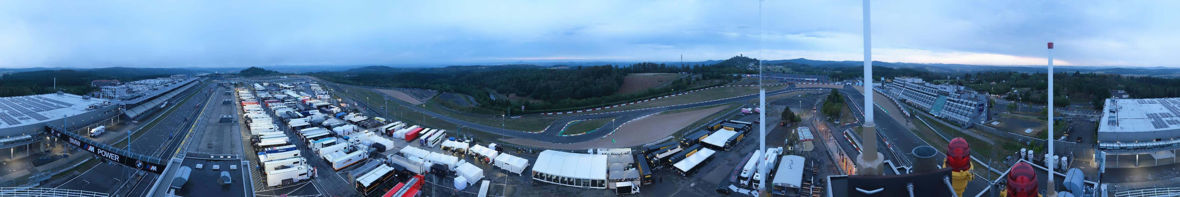Archived image Webcam Nürburgring: Start/Finish line Grand Prix track