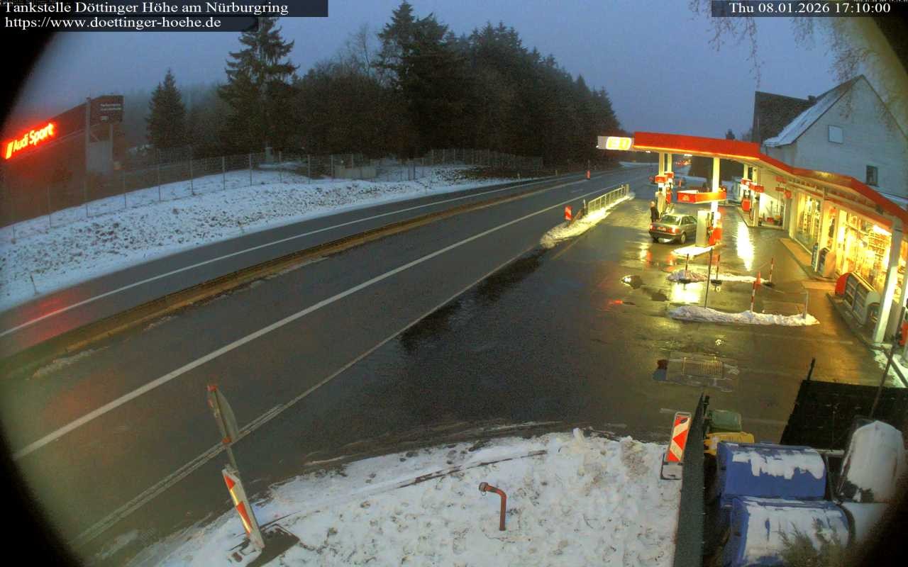 Archiv Foto Webcam Tankstelle Döttinger Höhe am Nürburgring