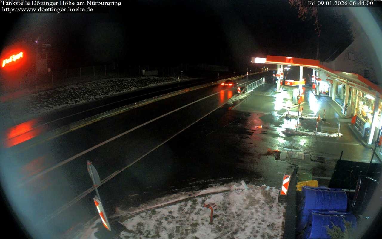 Archiv Foto Webcam Tankstelle Döttinger Höhe am Nürburgring