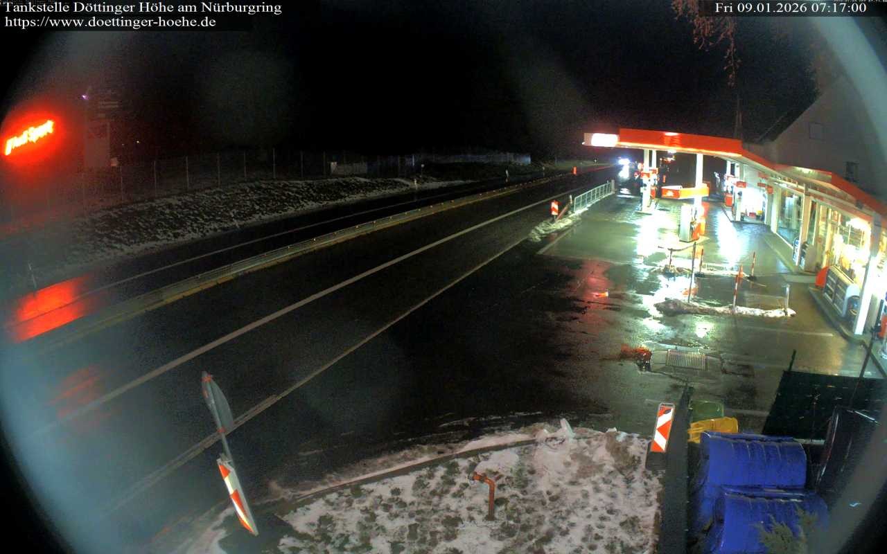 Archiv Foto Webcam Tankstelle Döttinger Höhe am Nürburgring