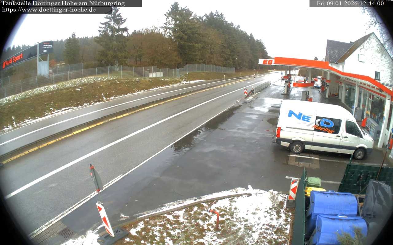 Archiv Foto Webcam Tankstelle Döttinger Höhe am Nürburgring
