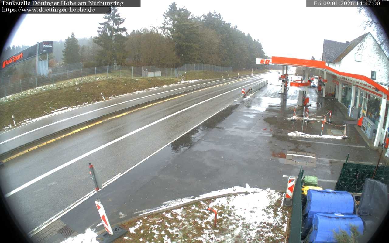 Archiv Foto Webcam Tankstelle Döttinger Höhe am Nürburgring