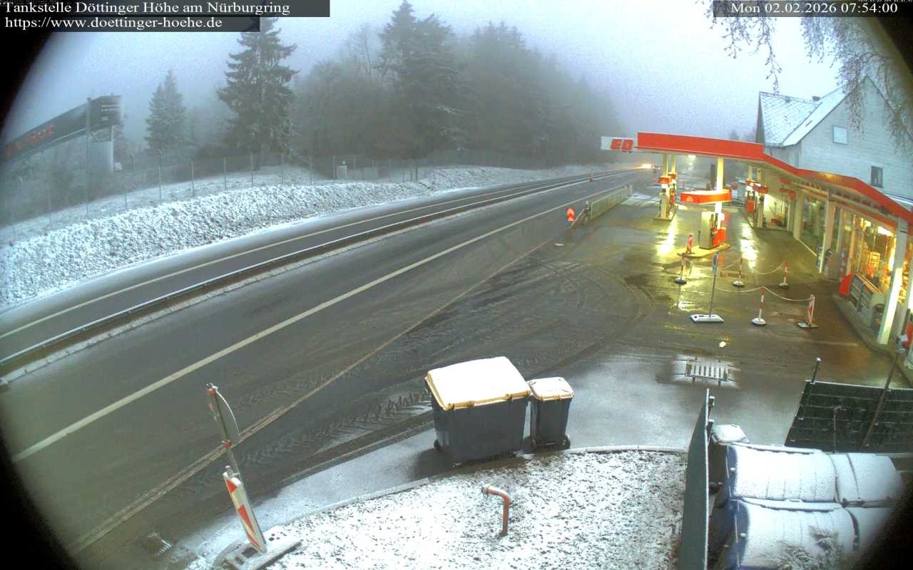 Archiv Foto Webcam Tankstelle Döttinger Höhe am Nürburgring