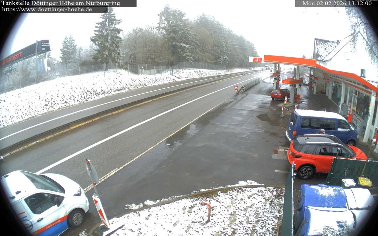 Archiv Foto Webcam Tankstelle Döttinger Höhe am Nürburgring