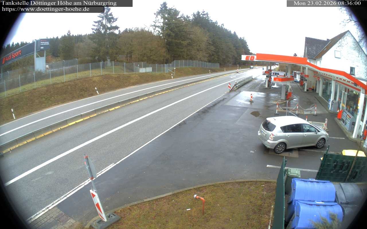 Archiv Foto Webcam Tankstelle Döttinger Höhe am Nürburgring