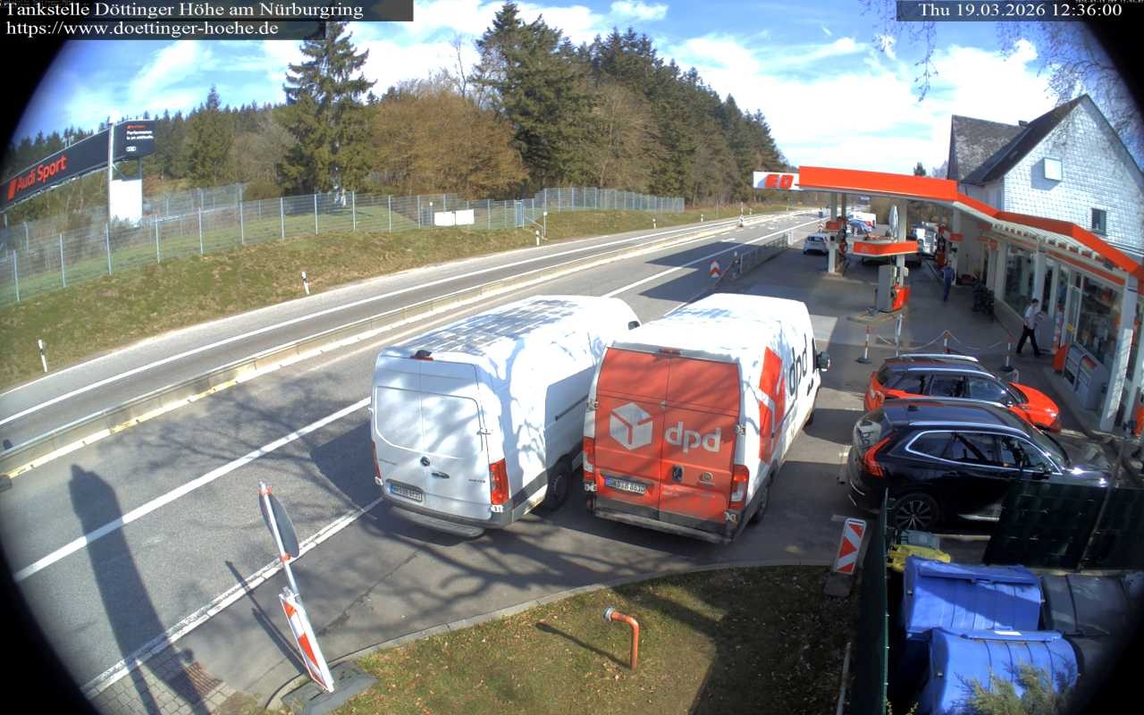 Archiv Foto Webcam Tankstelle Döttinger Höhe am Nürburgring