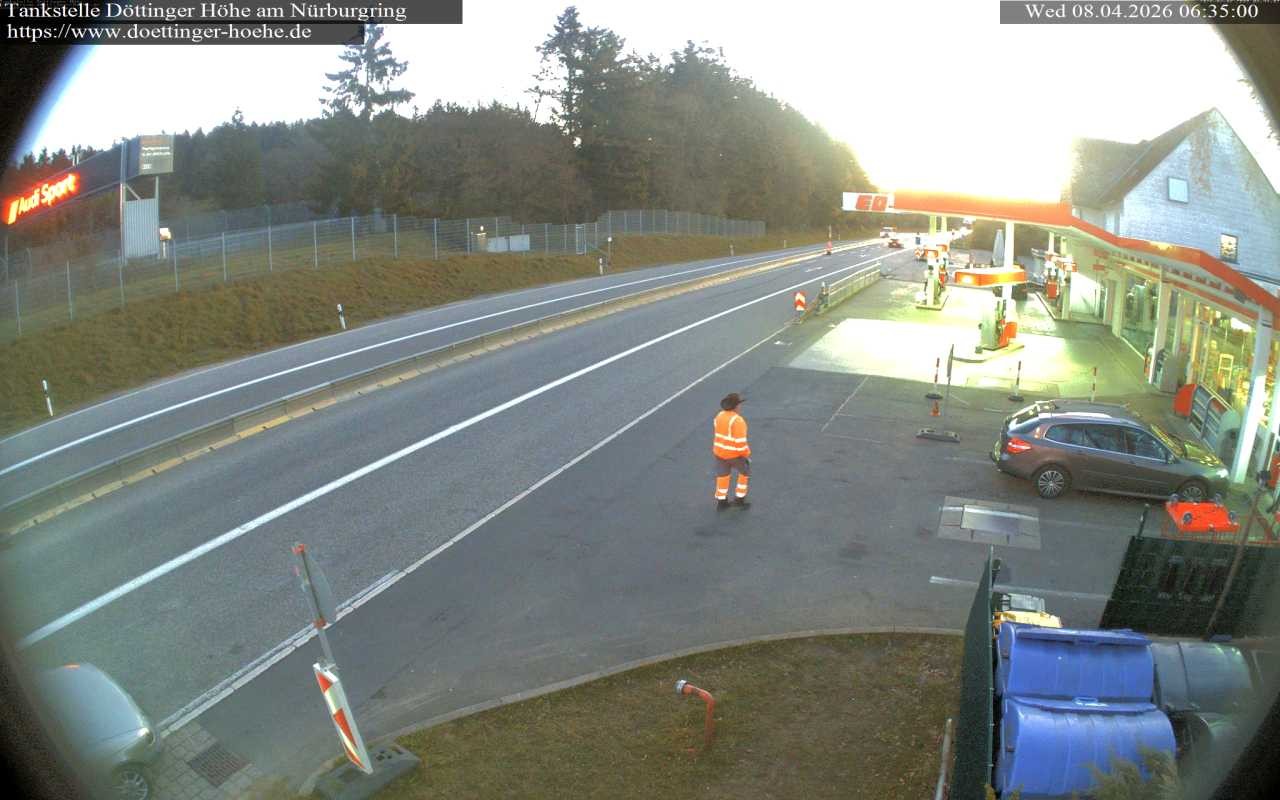 Archiv Foto Webcam Tankstelle Döttinger Höhe am Nürburgring