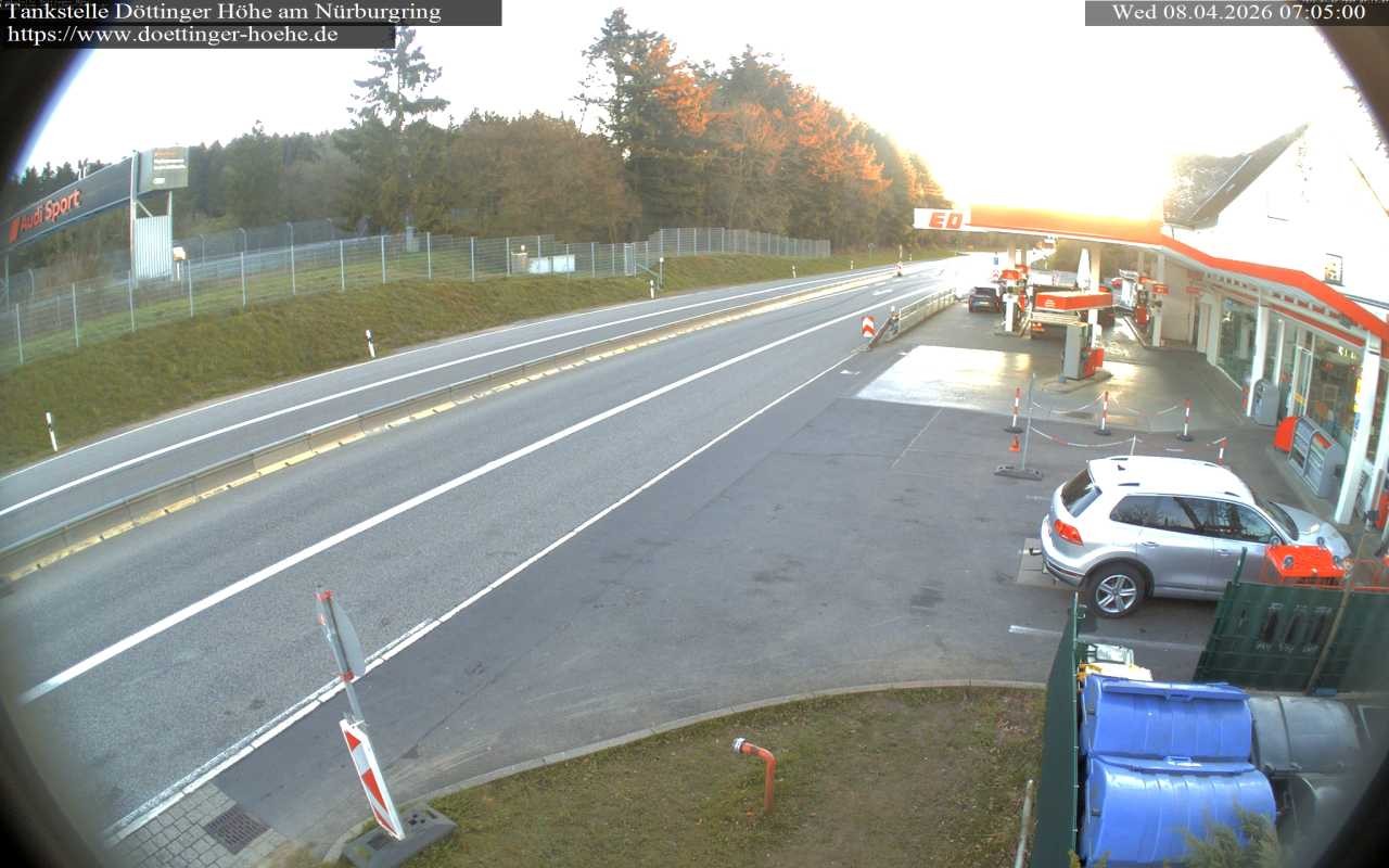 Archiv Foto Webcam Tankstelle Döttinger Höhe am Nürburgring