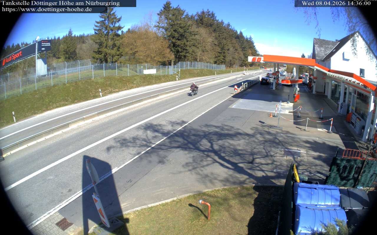 Archiv Foto Webcam Tankstelle Döttinger Höhe am Nürburgring