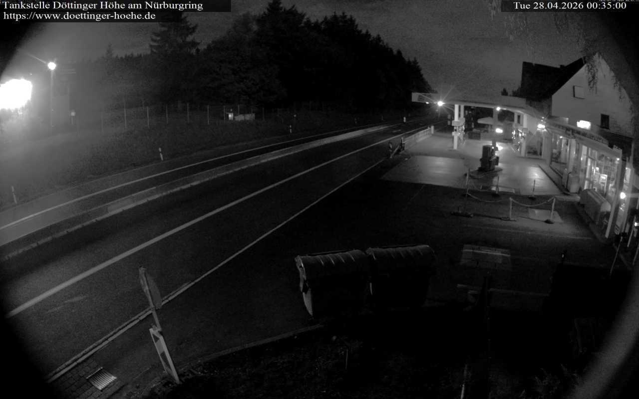 Archived image Webcam Gas station "Döttinger Höhe"