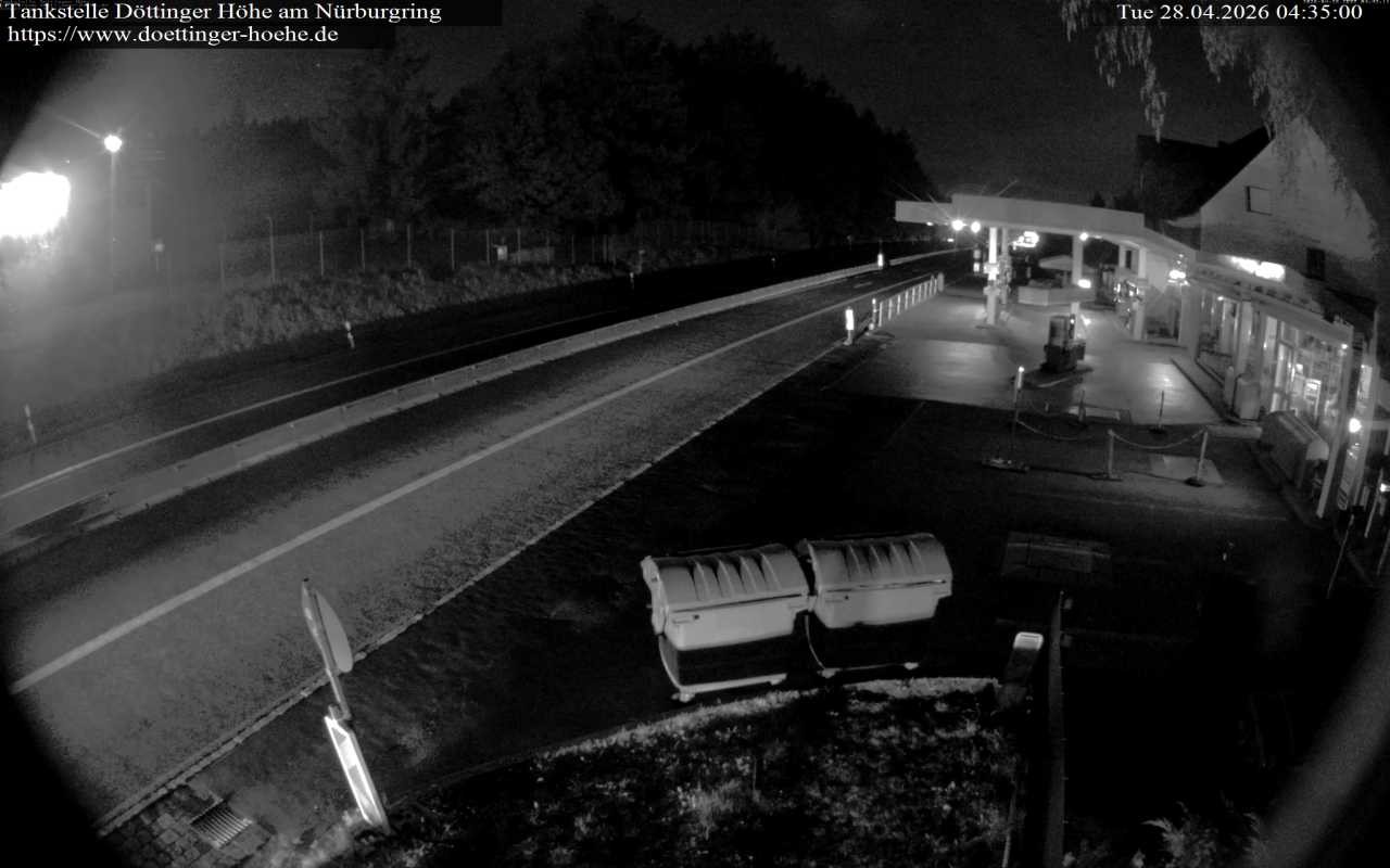 Archived image Webcam Gas station "Döttinger Höhe"