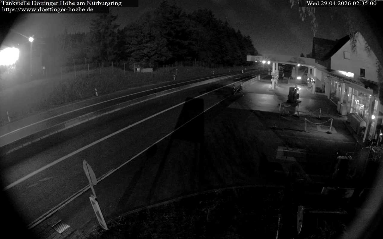 Archiv Foto Webcam Tankstelle Döttinger Höhe am Nürburgring