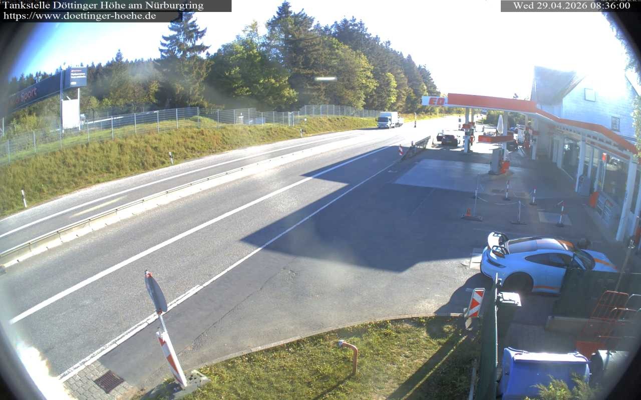 Archiv Foto Webcam Tankstelle Döttinger Höhe am Nürburgring