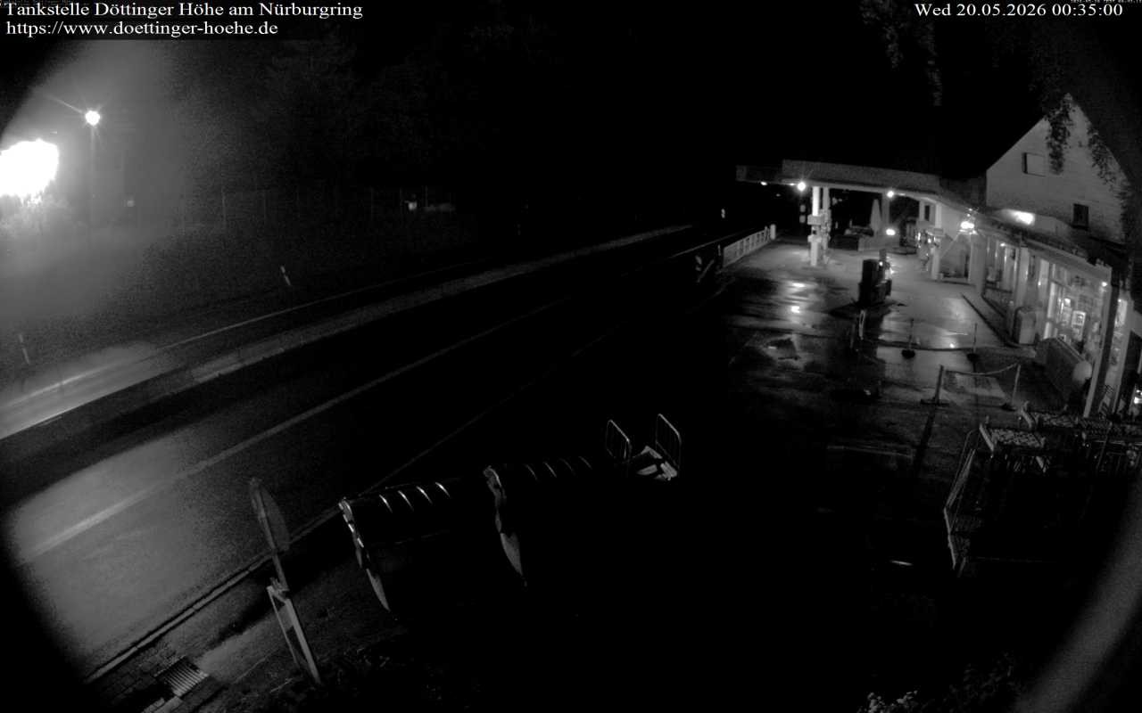 Archiv Foto Webcam Tankstelle Döttinger Höhe am Nürburgring