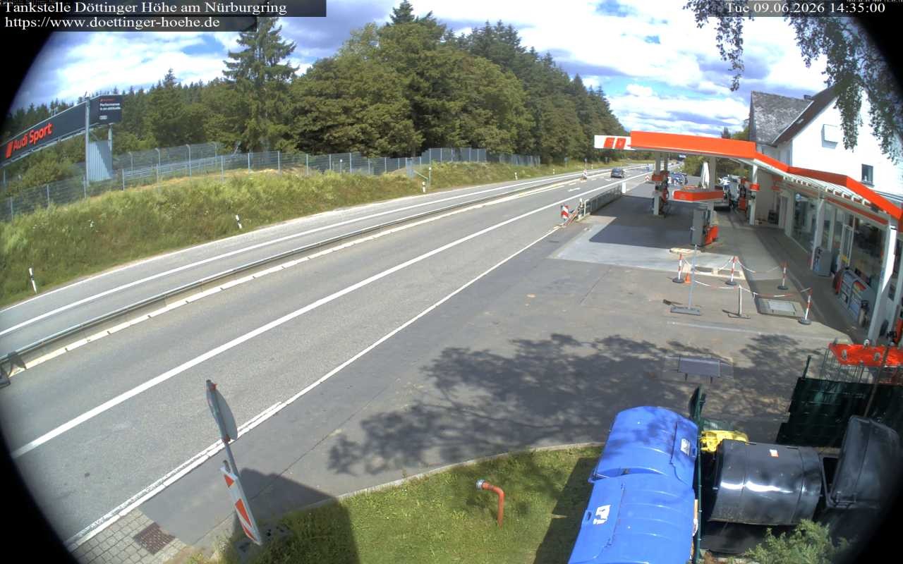 Archiv Foto Webcam Tankstelle Döttinger Höhe am Nürburgring