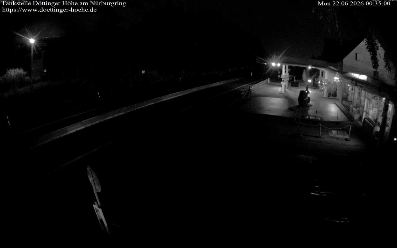 Archiv Foto Webcam Tankstelle Döttinger Höhe am Nürburgring