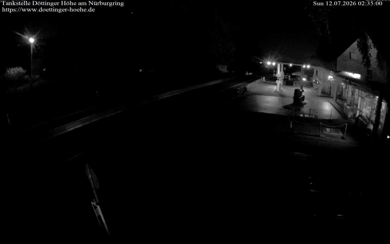 Archived image Webcam Gas station "Döttinger Höhe"