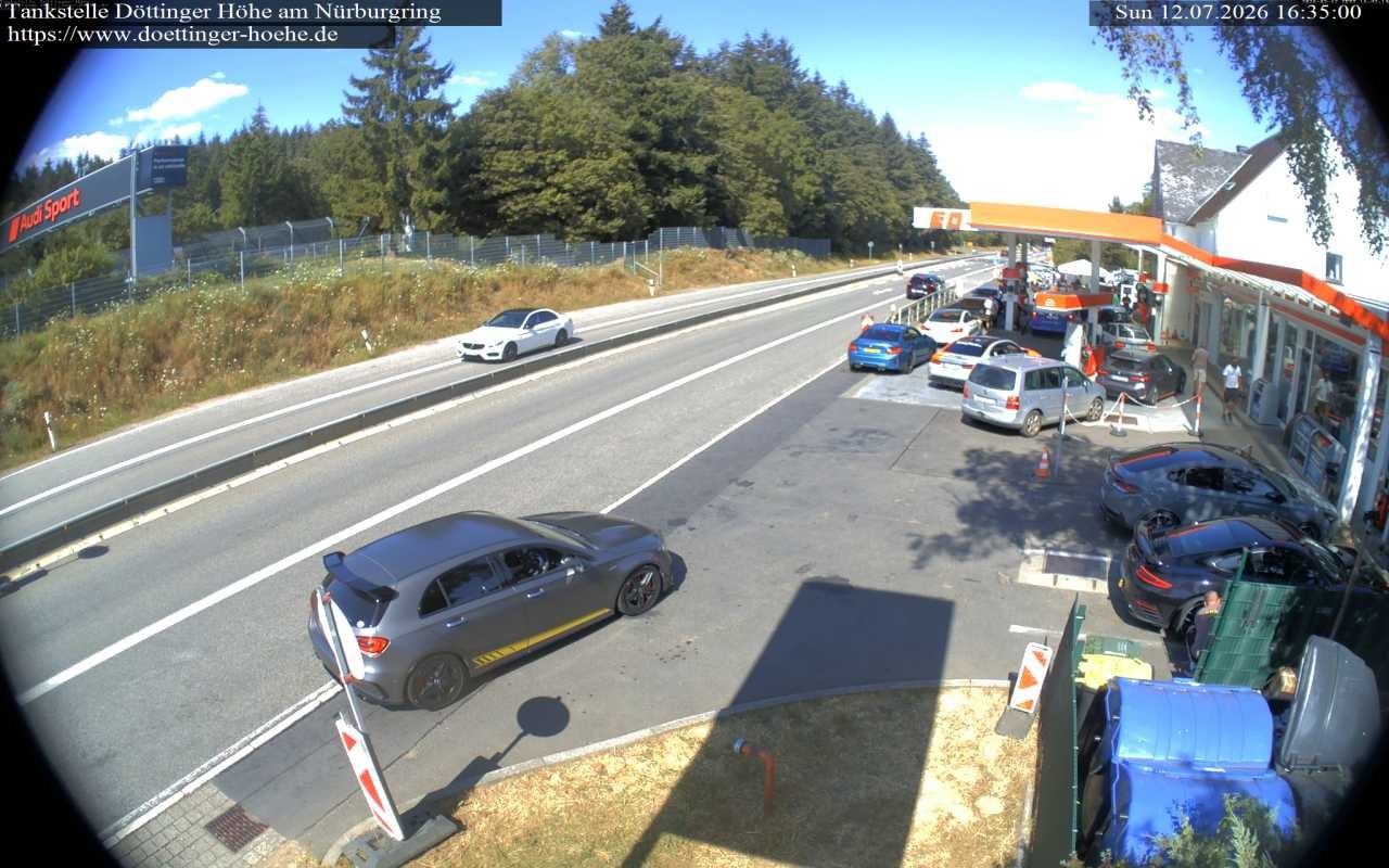 Archived image Webcam Gas station "Döttinger Höhe"