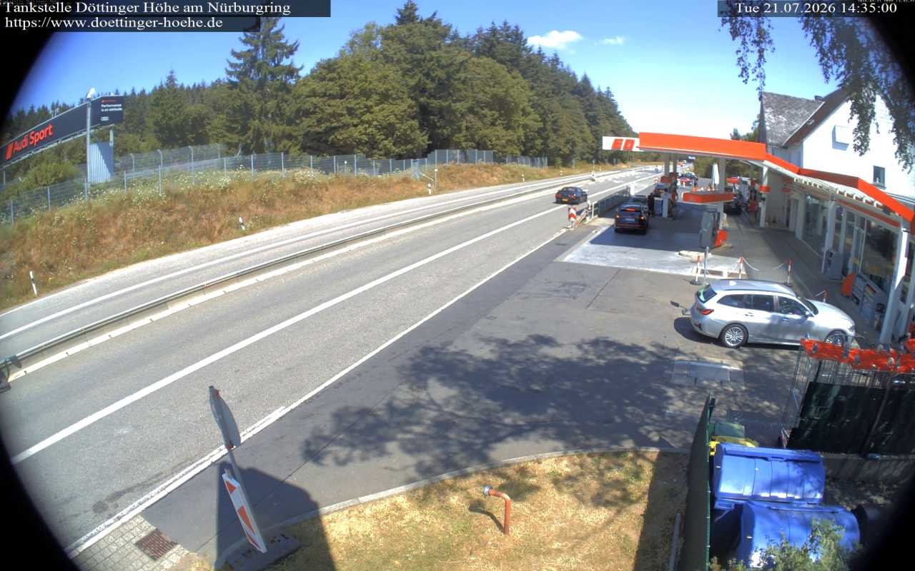 Archiv Foto Webcam Tankstelle Döttinger Höhe am Nürburgring