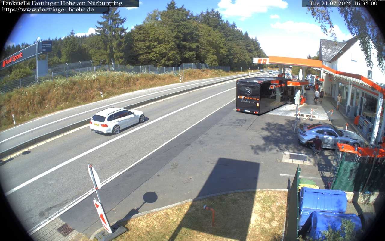 Archiv Foto Webcam Tankstelle Döttinger Höhe am Nürburgring