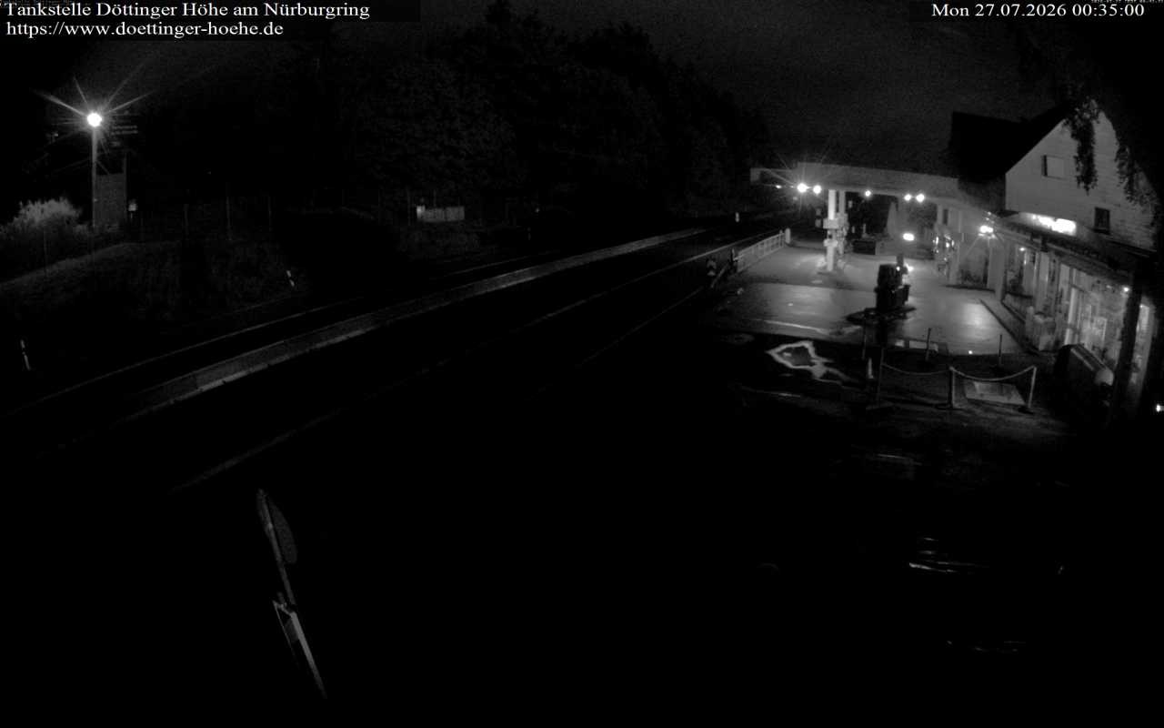 Archived image Webcam Gas station "Döttinger Höhe"