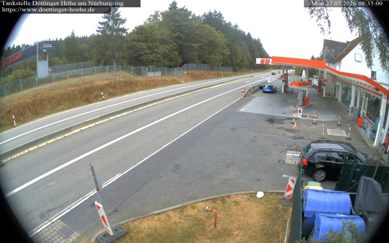 Archived image Webcam Gas station "Döttinger Höhe"