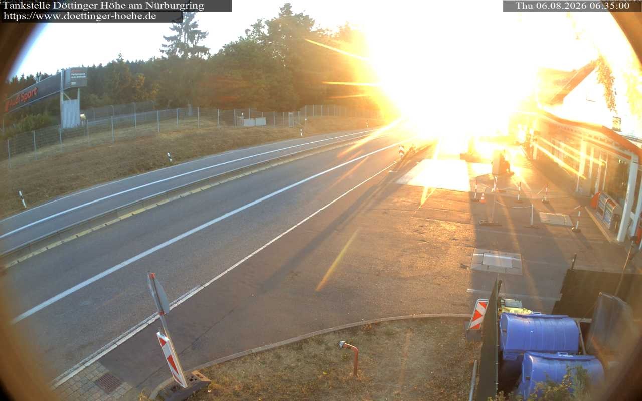 Archiv Foto Webcam Tankstelle Döttinger Höhe am Nürburgring