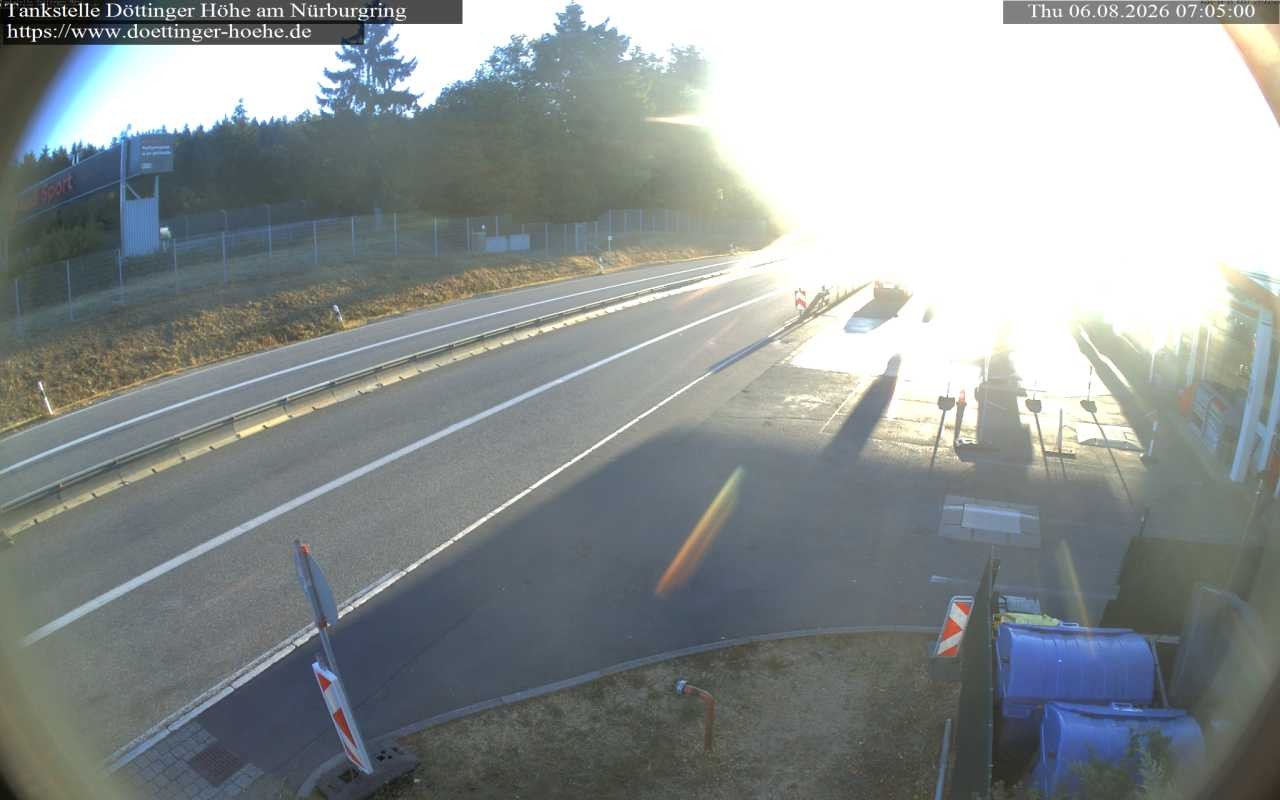 Archiv Foto Webcam Tankstelle Döttinger Höhe am Nürburgring