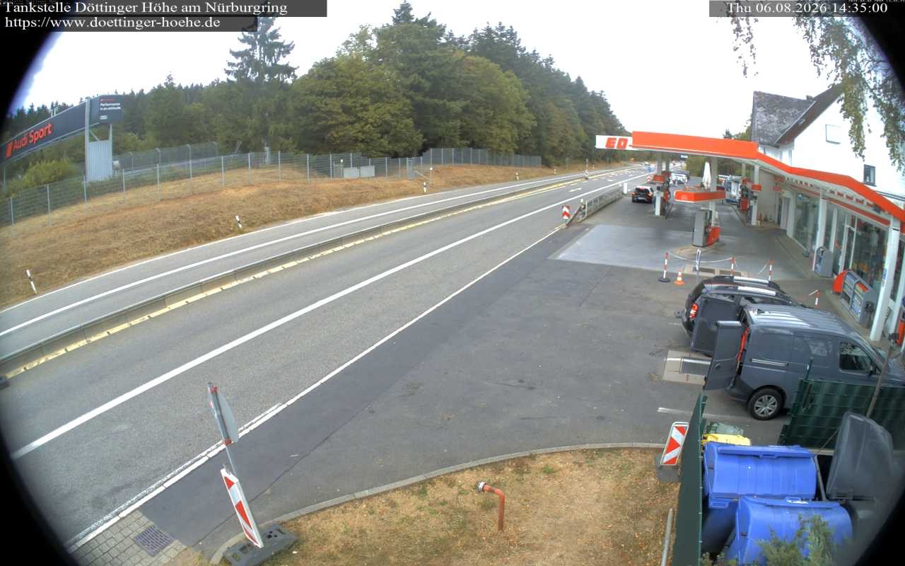Archiv Foto Webcam Tankstelle Döttinger Höhe am Nürburgring