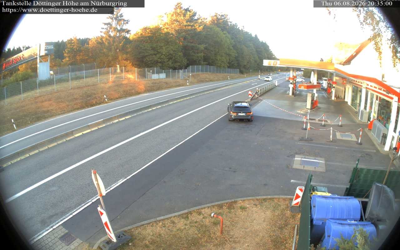 Archiv Foto Webcam Tankstelle Döttinger Höhe am Nürburgring