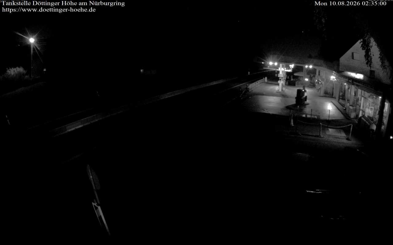Archived image Webcam Gas station "Döttinger Höhe"