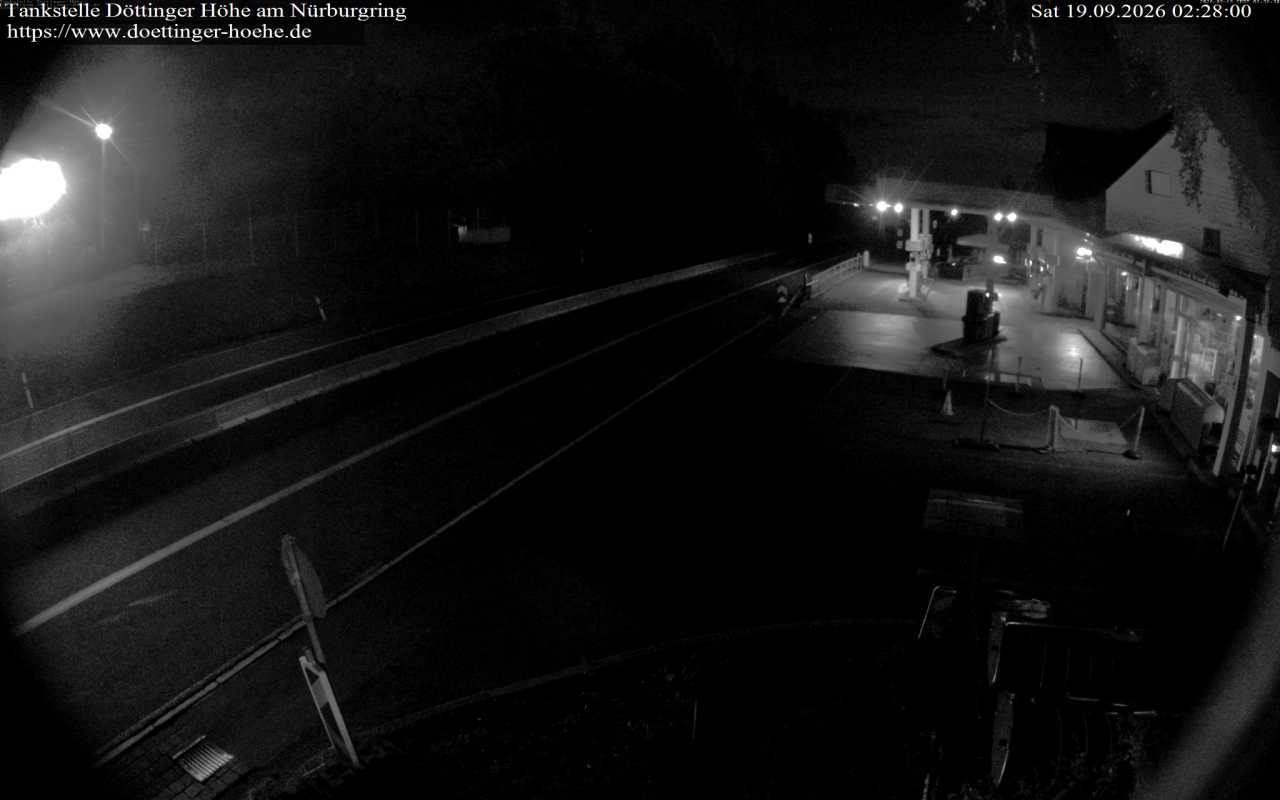 Archiv Foto Webcam Tankstelle Döttinger Höhe am Nürburgring