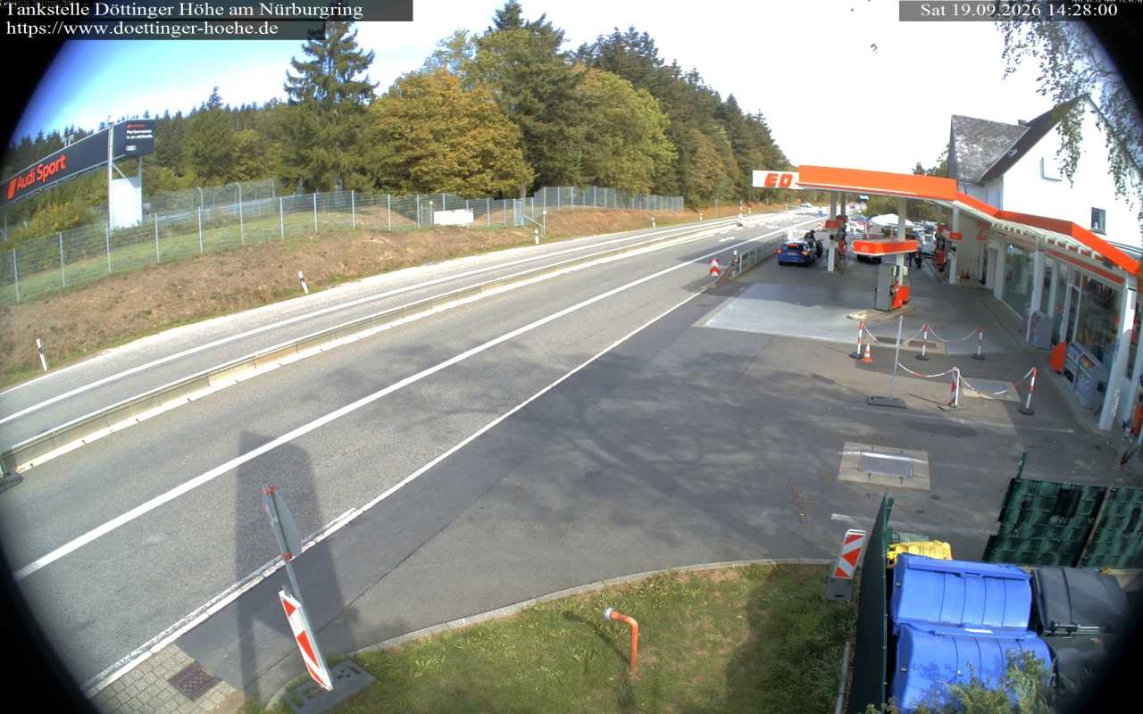 Archiv Foto Webcam Tankstelle Döttinger Höhe am Nürburgring