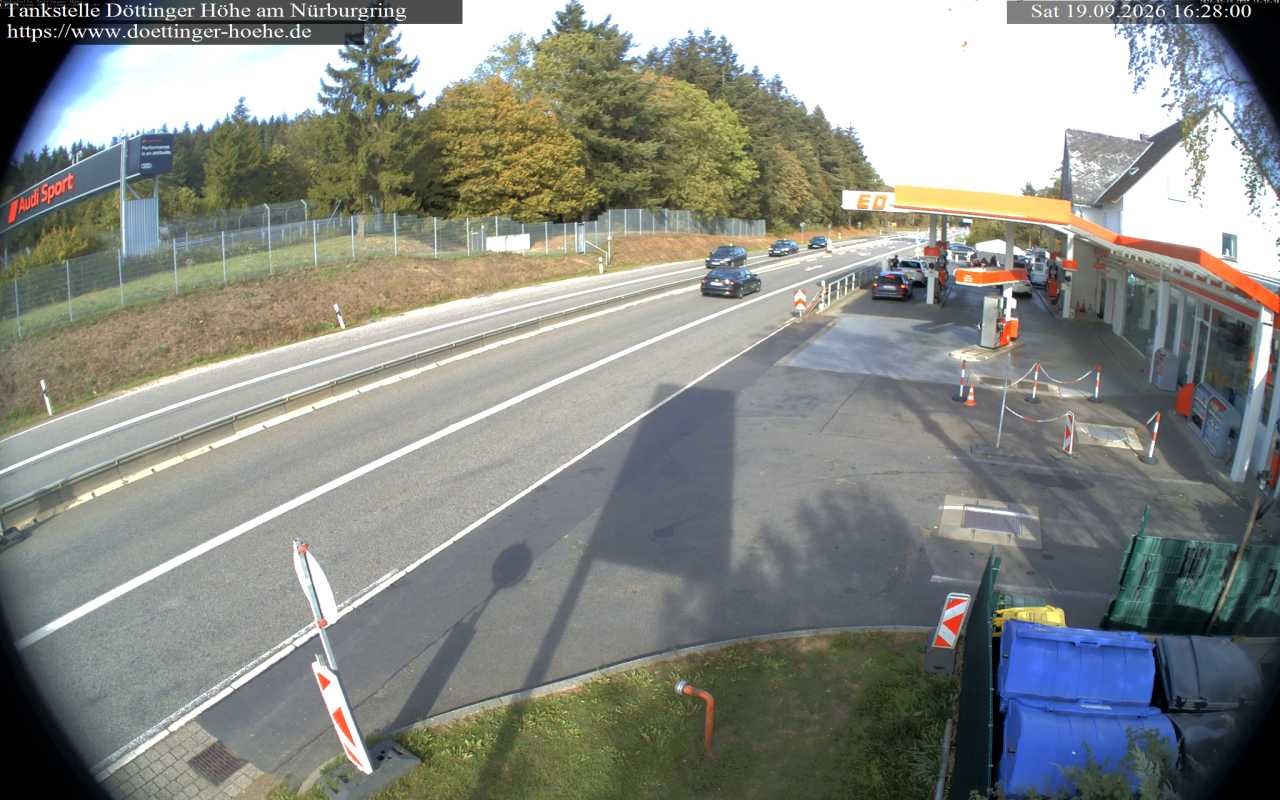 Archiv Foto Webcam Tankstelle Döttinger Höhe am Nürburgring
