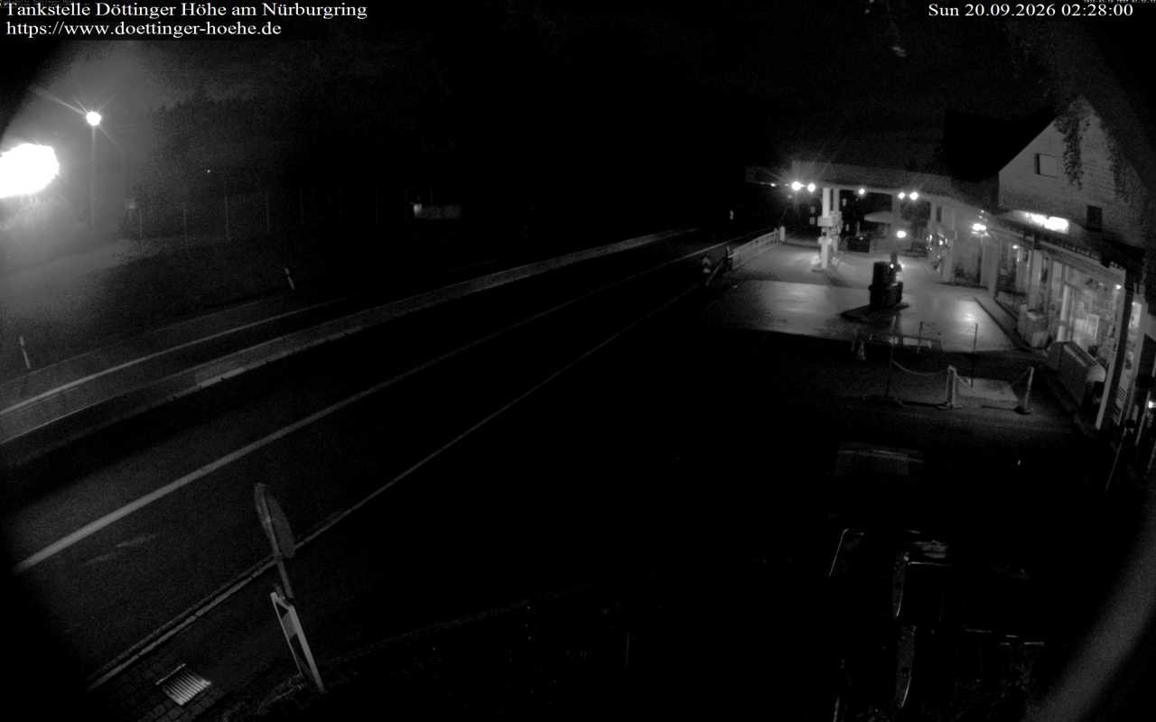 Archiv Foto Webcam Tankstelle Döttinger Höhe am Nürburgring