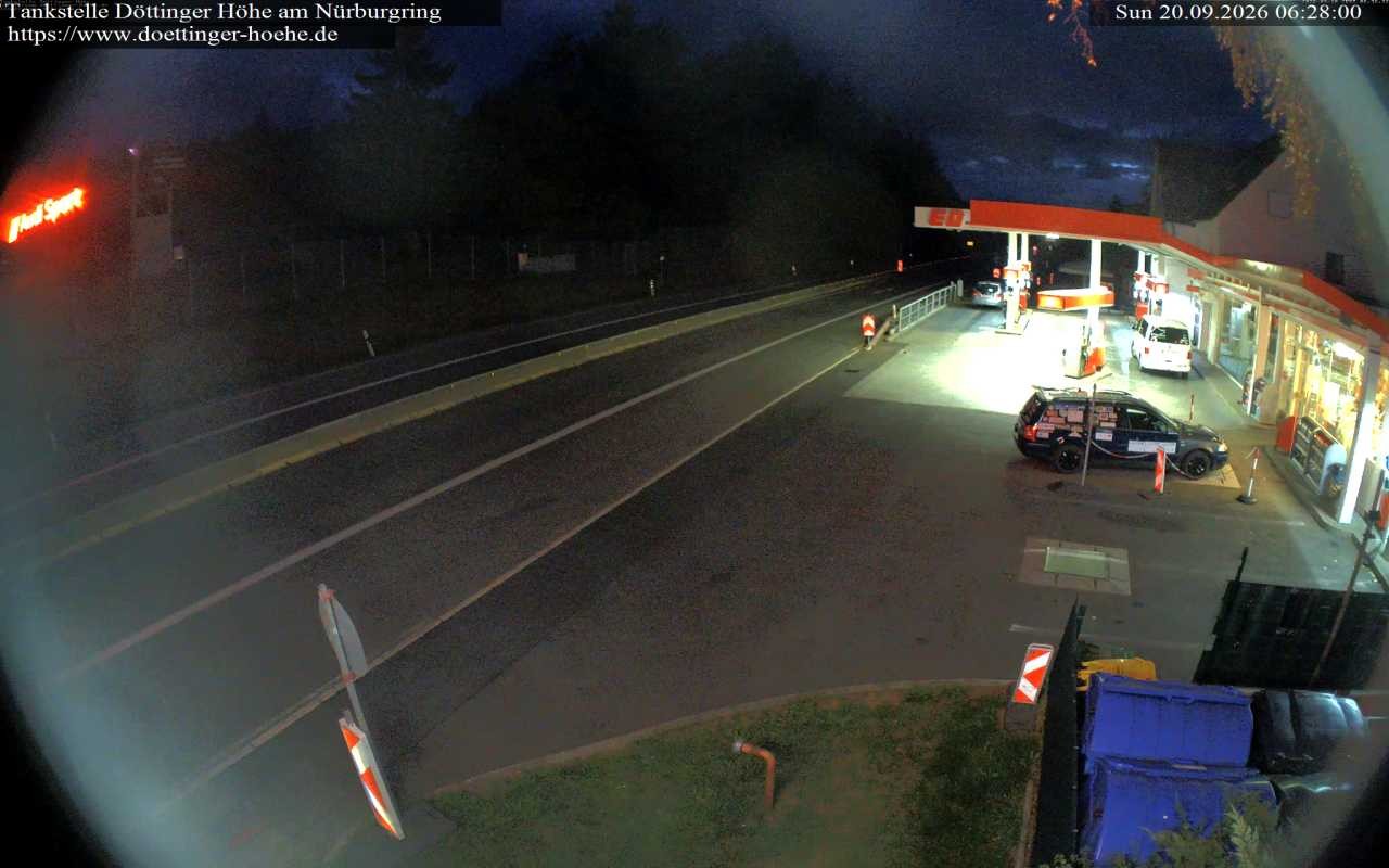 Archiv Foto Webcam Tankstelle Döttinger Höhe am Nürburgring
