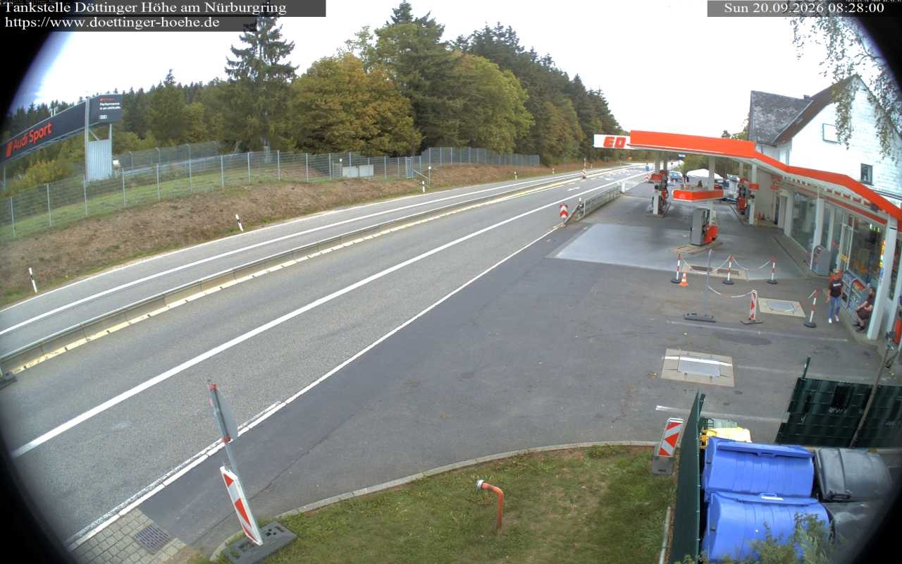 Archiv Foto Webcam Tankstelle Döttinger Höhe am Nürburgring