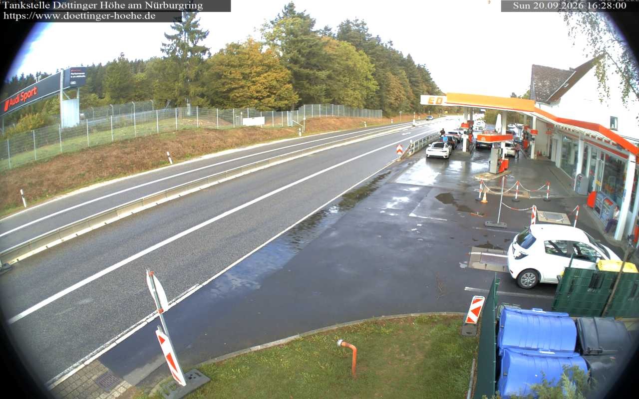 Archiv Foto Webcam Tankstelle Döttinger Höhe am Nürburgring