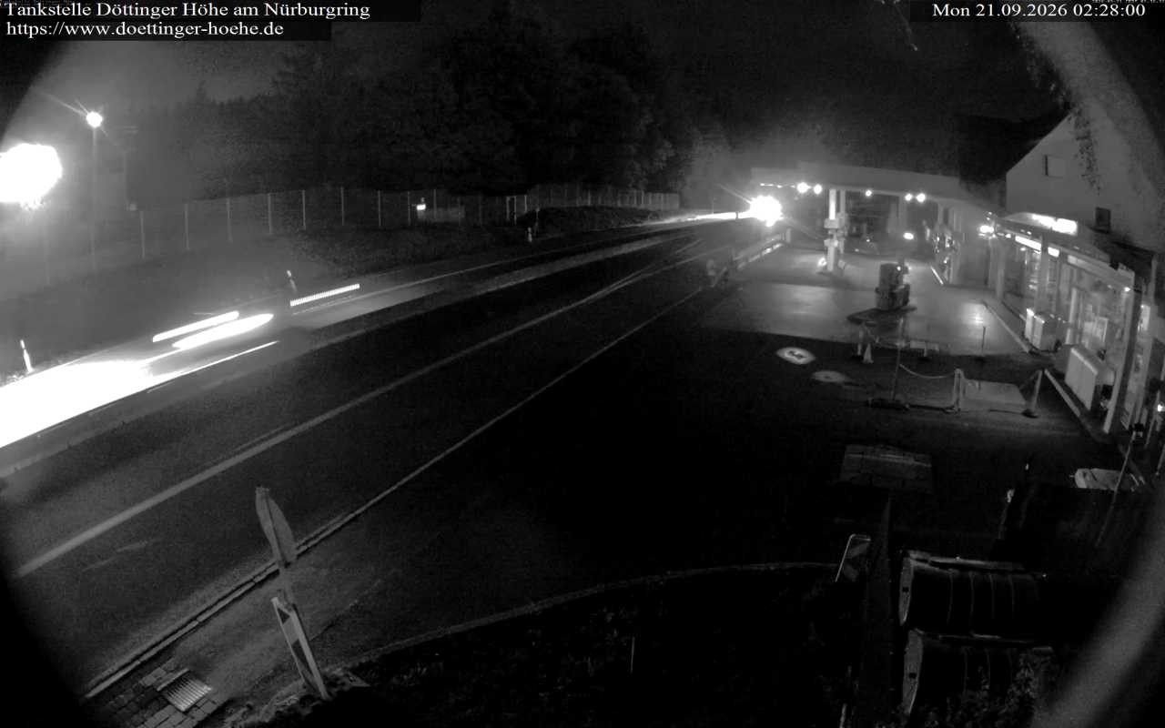 Archiv Foto Webcam Tankstelle Döttinger Höhe am Nürburgring