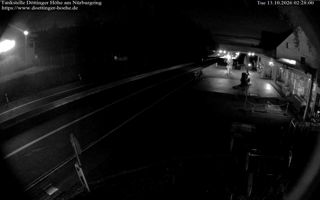 Archiv Foto Webcam Tankstelle Döttinger Höhe am Nürburgring
