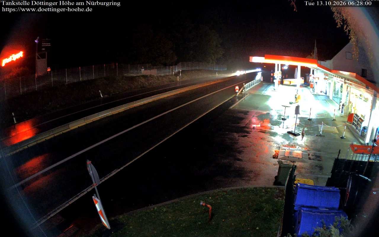 Archiv Foto Webcam Tankstelle Döttinger Höhe am Nürburgring