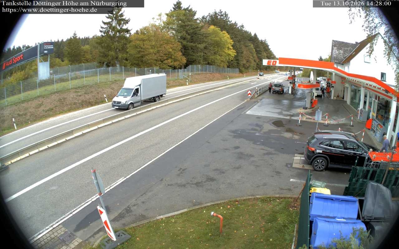Archived image Webcam Gas station "Döttinger Höhe"