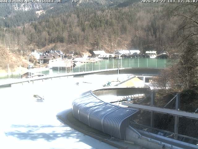 Archived image Webcam Bobsled run Koenigssee