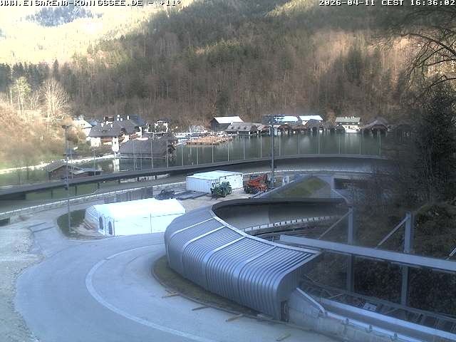 Archived image Webcam Bobsled run Koenigssee