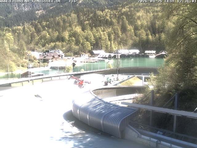 Archived image Webcam Bobsled run Koenigssee