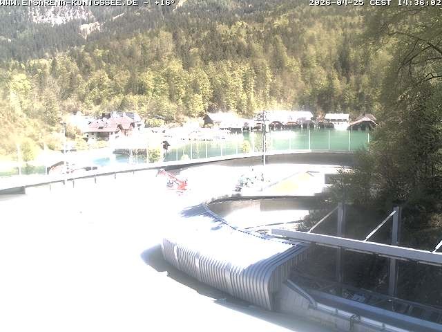 Archived image Webcam Bobsled run Koenigssee