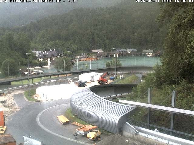 Archived image Webcam Bobsled run Koenigssee
