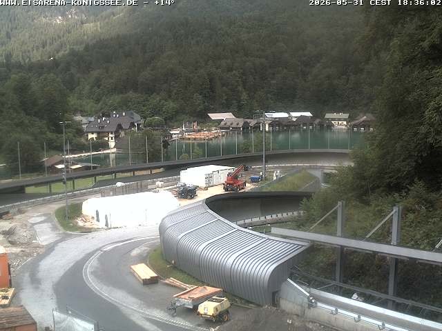 Archived image Webcam Bobsled run Koenigssee
